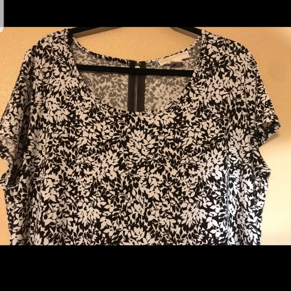 🤩Michael Kors black and white leaf print dress 2X - Picture 2 of 4